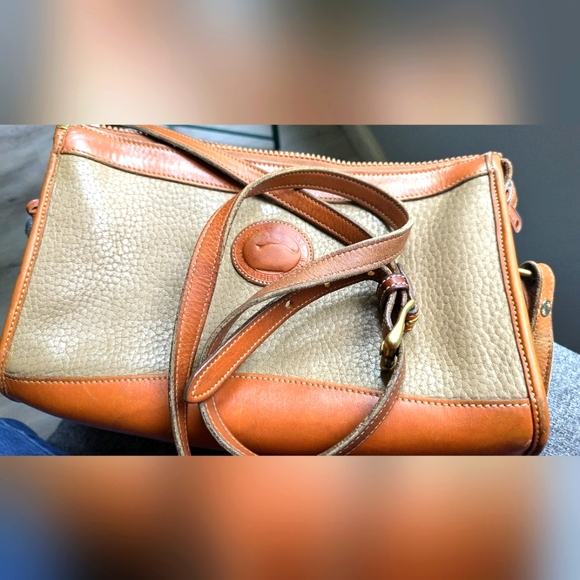 Vintage Dooney & Bourke Leather Crossbody Bag. - Picture 15 of 15